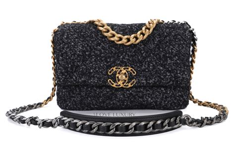 chanel 19 tweed navy